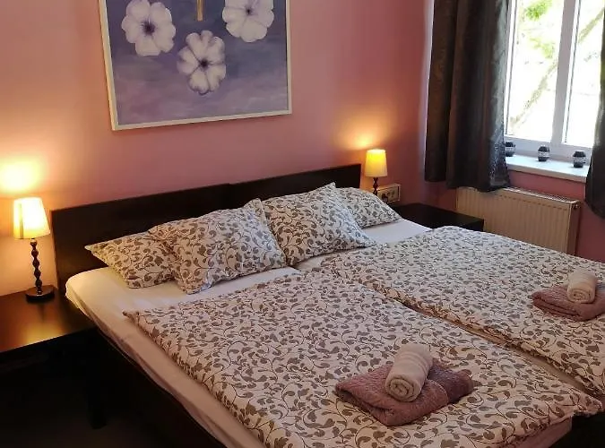 Vv Art, Unique In Center شقة *